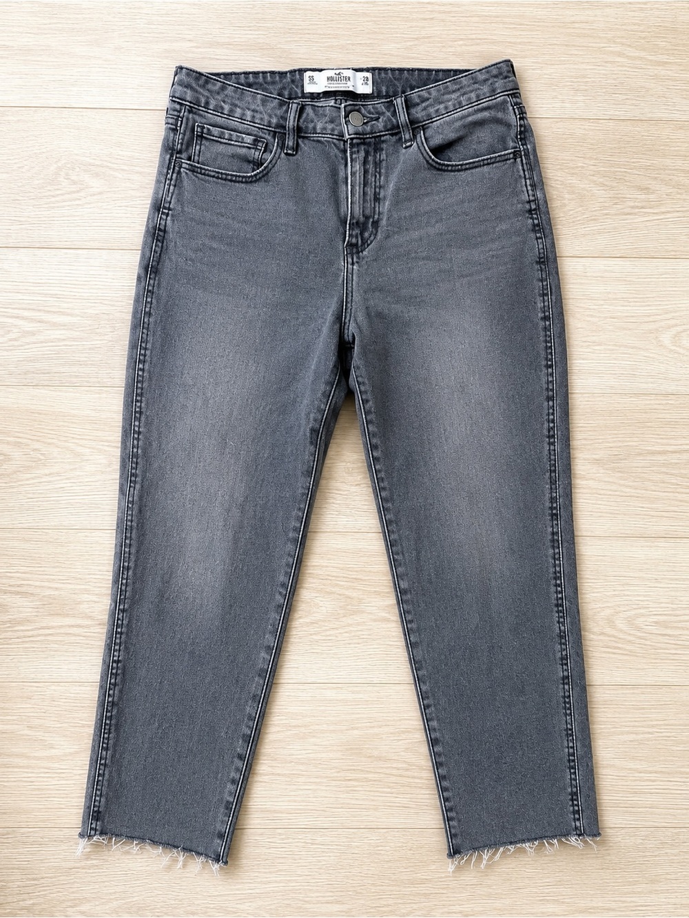 Hollister Curvy High Rise Mom Jeans Cropped Ankle Jeans - Women's